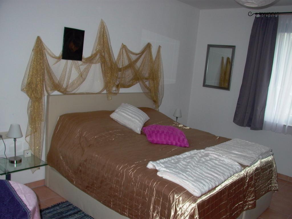 Gaestezimmer Ferienwohnung Villa Alexa, Mit Wallbox Woltersdorf  Habitación foto