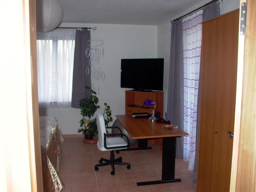 Gaestezimmer Ferienwohnung Villa Alexa, Mit Wallbox Woltersdorf  Habitación foto