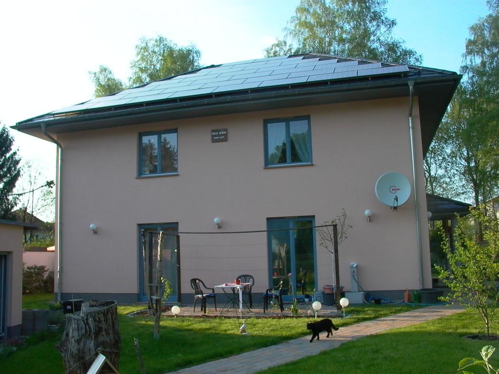 Gaestezimmer Ferienwohnung Villa Alexa, Mit Wallbox Woltersdorf  Exterior foto